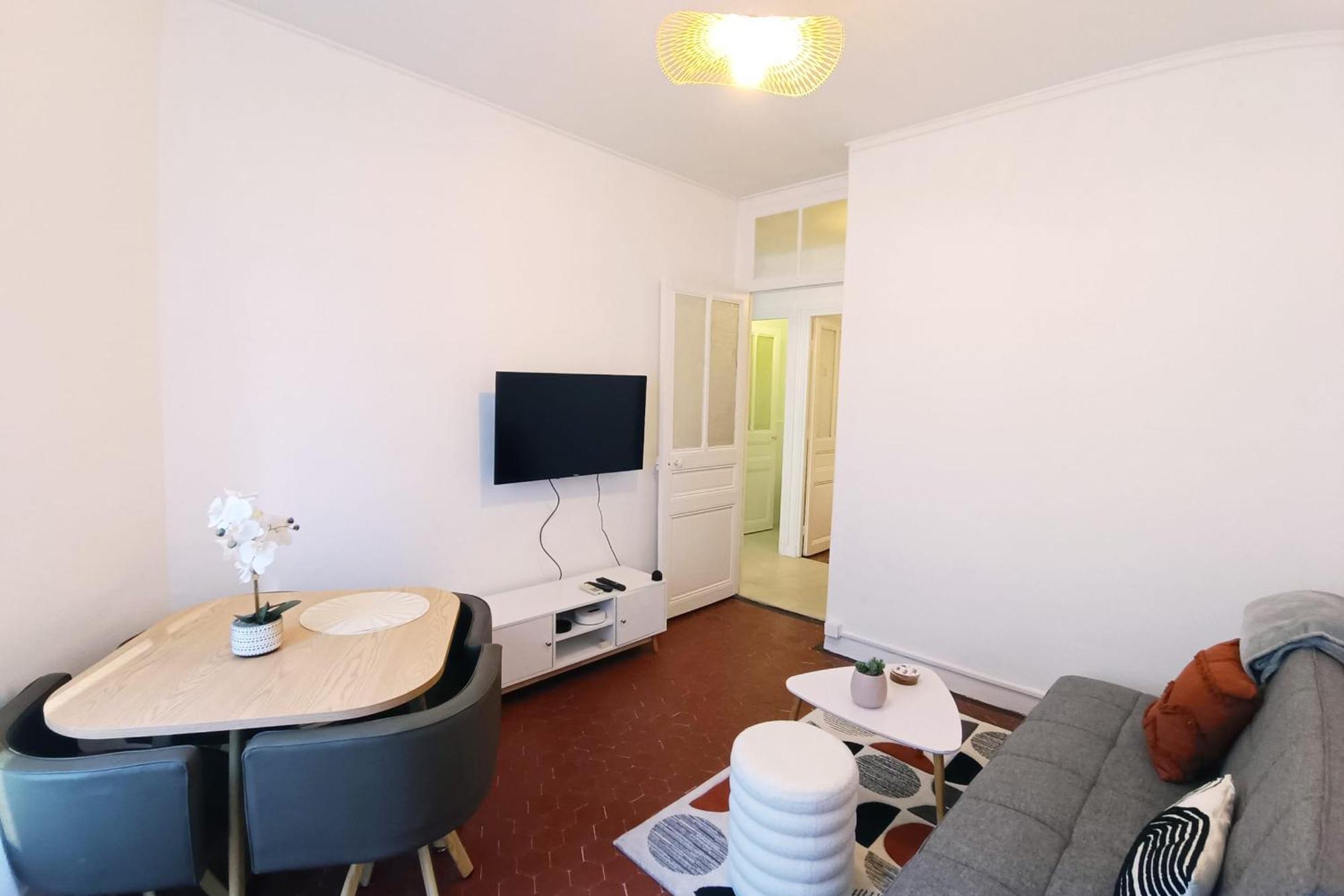 Charming T3 Near The Center - Apartment *